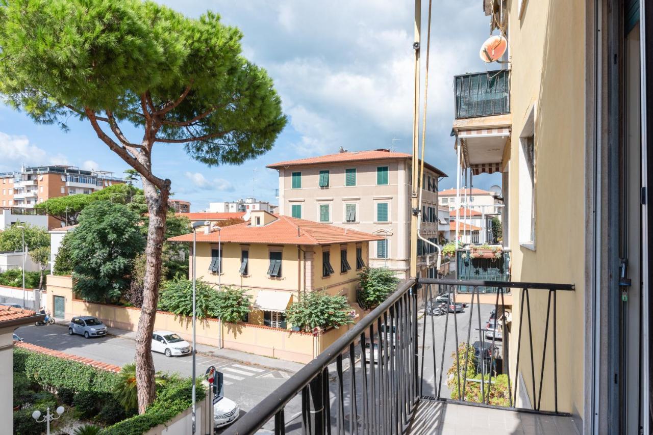 Marradi Apartment With Balcony Livorno Buitenkant foto