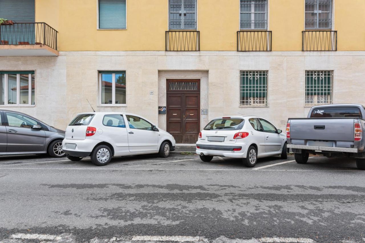 Marradi Apartment With Balcony Livorno Buitenkant foto
